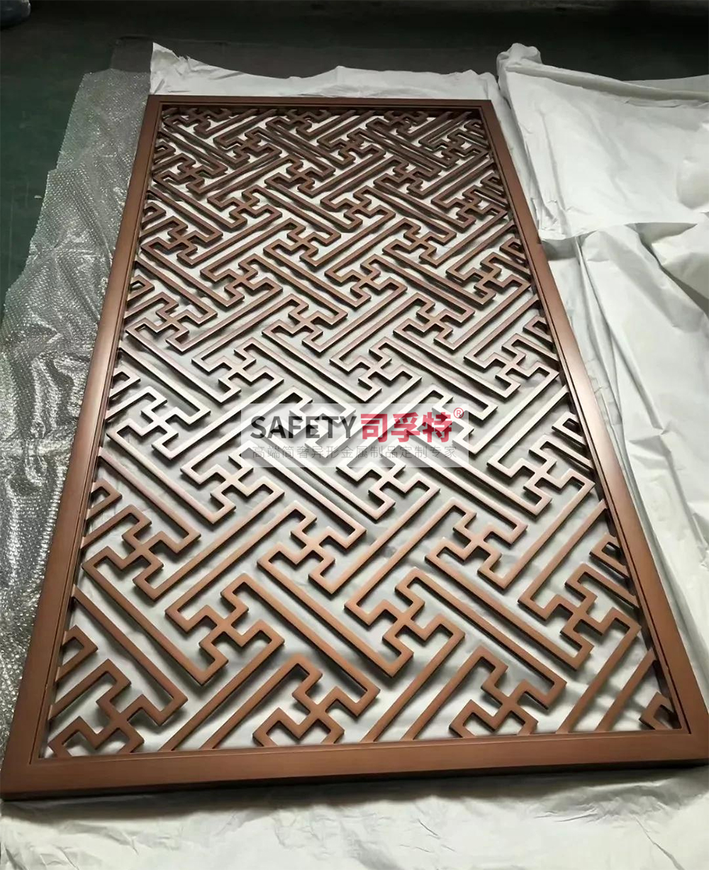 彩雕鋁屏風(fēng)隔斷，彰顯高端品質(zhì)[司孚特鋁雕屏風(fēng)隔斷](圖2)