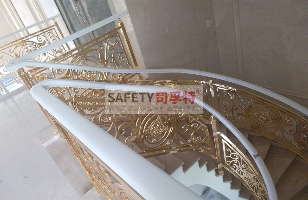 鋁藝鏤空雕花樓梯扶手：造型多樣，工藝成熟，彰顯高端品味(圖2)
